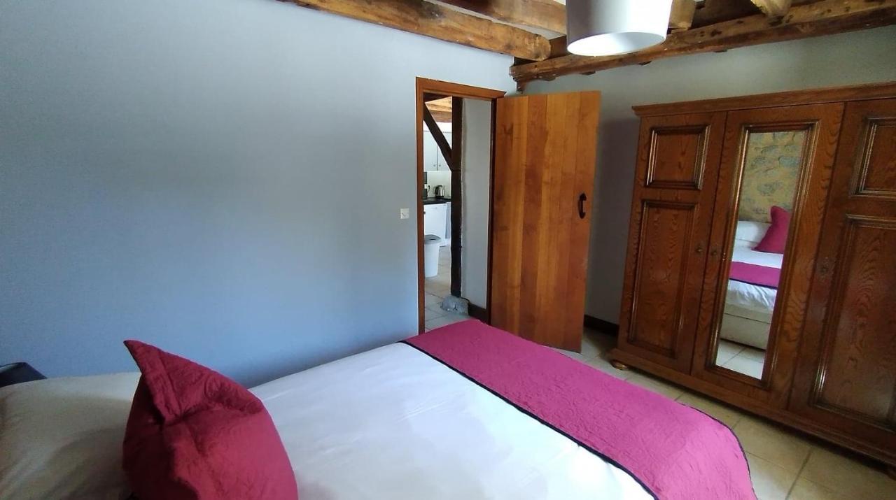The Railway Cottage - Characterful And Comfortable Holiday Cottage Piégut-Pluviers Exterior foto