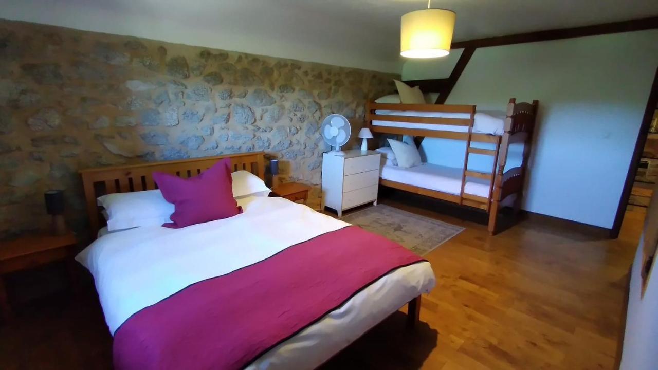 The Railway Cottage - Characterful And Comfortable Holiday Cottage Piégut-Pluviers Exterior foto